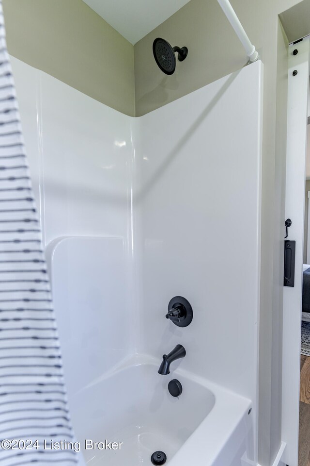 216 Millerstown St, Clarkson, KY 42726 - full bathroom featuring shower / tub combo with curtain