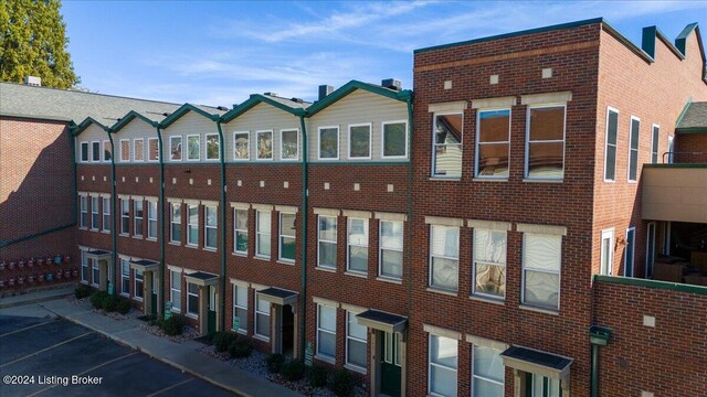 945 Baxter Ave Unit 102, Louisville, KY 40204 - photo 2