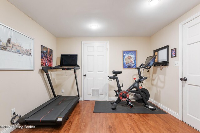 221 Choctaw Rd, Louisville, KY 40207 - exercise area with wood finished floors and baseboards