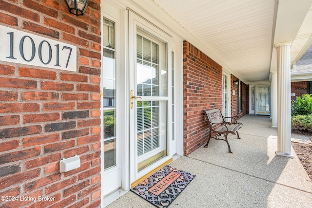 view of patio / terrace with a porch