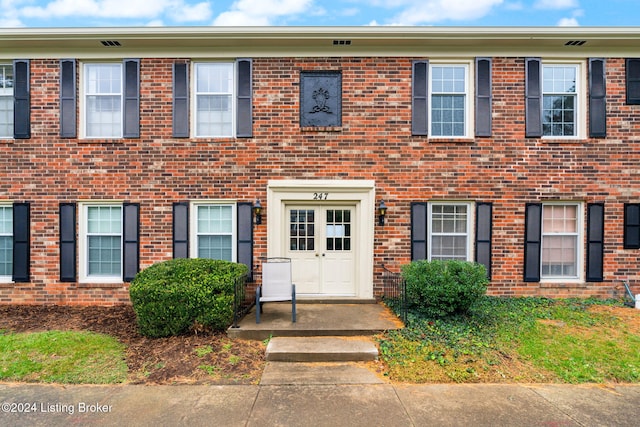 view of front of home