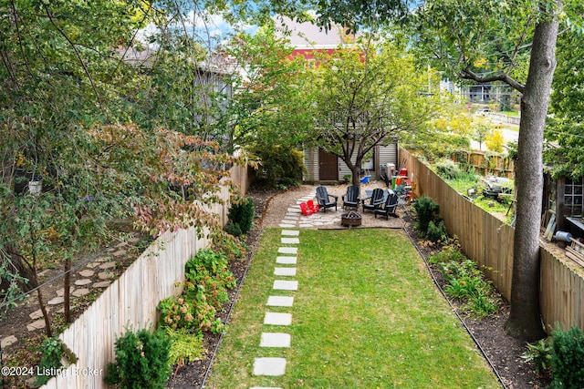 view of yard with a patio area