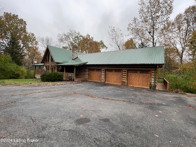 view of front of house with a garage