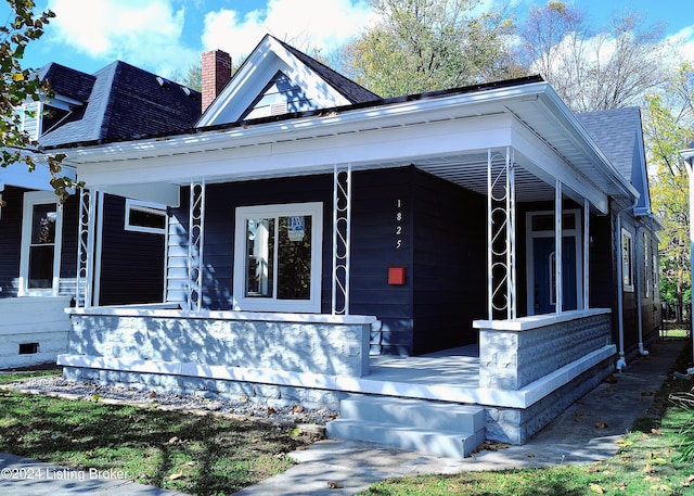 view of front of home with covered porch