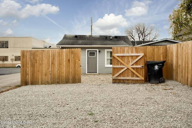 view of outbuilding