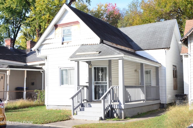 view of front of property