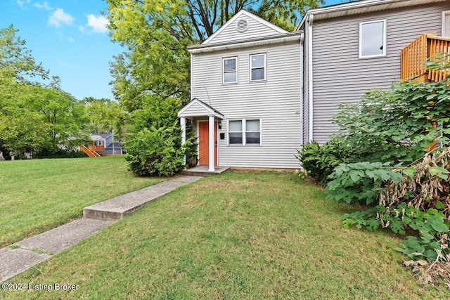 view of front of house with a front yard