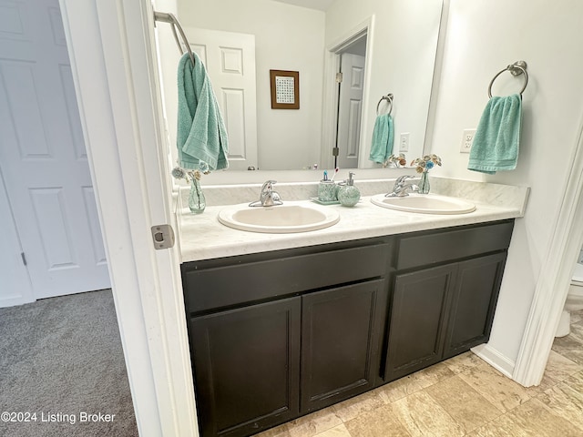 bathroom with vanity