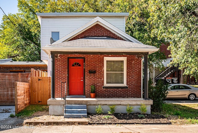 view of front facade featuring covered porch