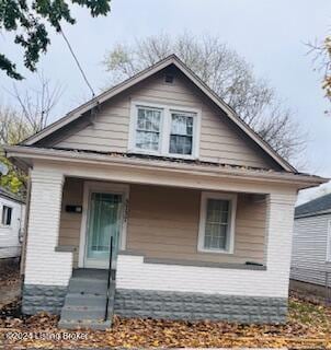 view of front of property with a porch