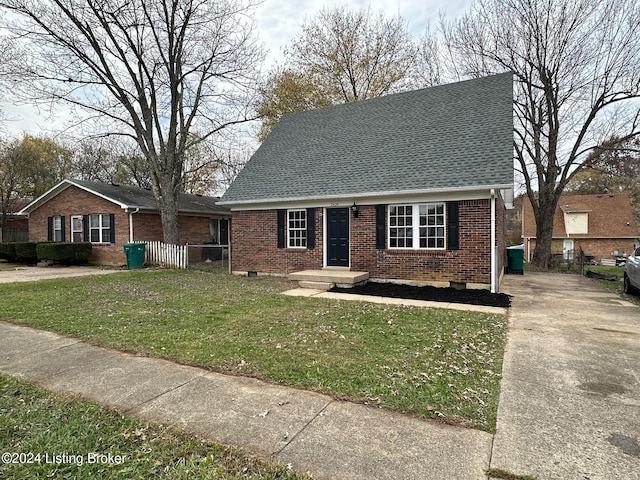 view of front of house with a front yard