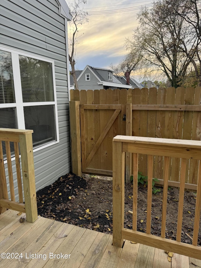 445 Marret Ave, Louisville, KY 40203 - wooden terrace featuring fence and a gate