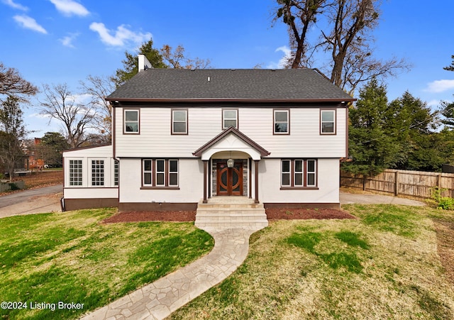 view of front of house with a front yard