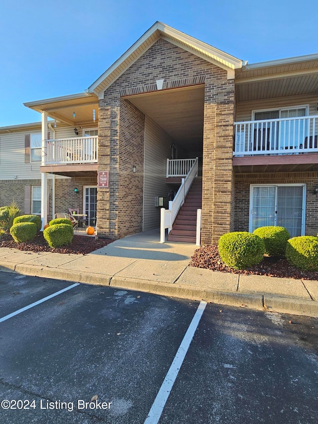 7800 Alfred Schlatter Dr Unit 2, Louisville KY, 40214, 2 bedrooms, 2 baths condo for sale