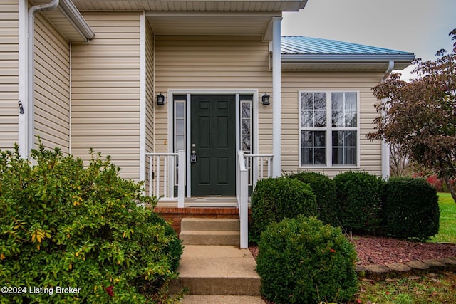 view of entrance to property