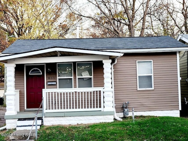 view of front facade featuring a porch