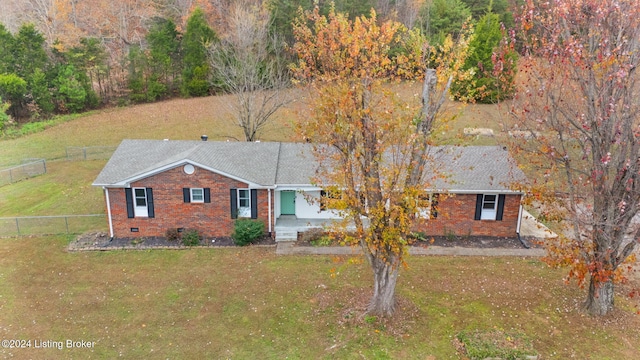 view of front of property with a front lawn