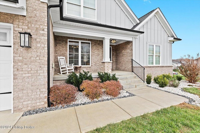 view of front of home with covered porch