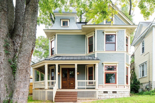 view of front of home with a porch