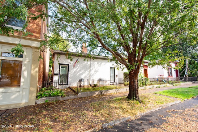 view of front of home