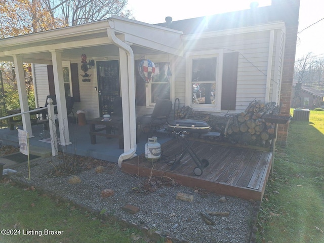 view of patio / terrace featuring covered porch and cooling unit