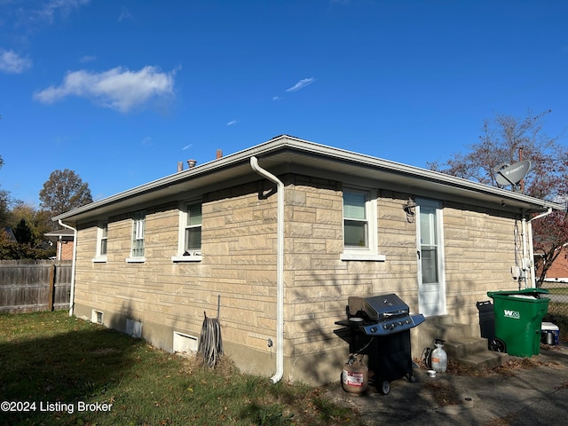 view of property exterior