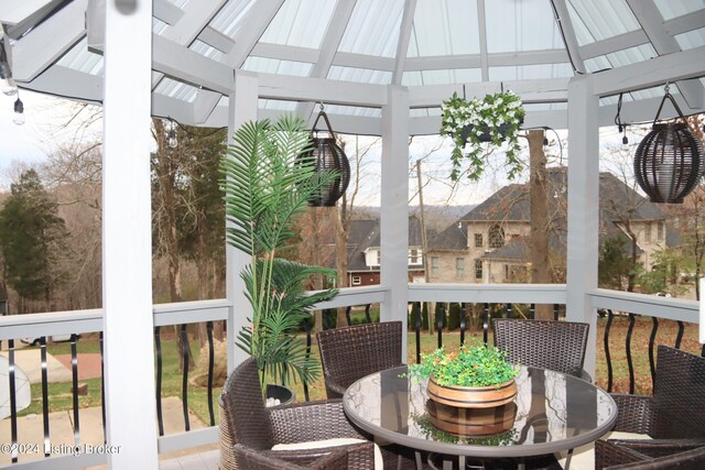 view of sunroom / solarium