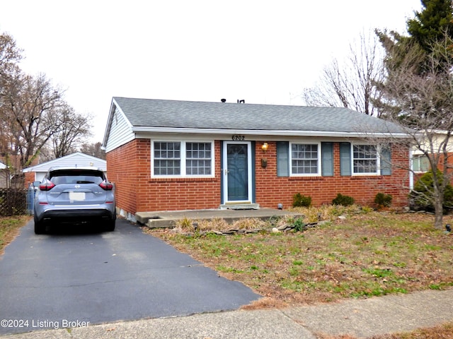 view of front of property