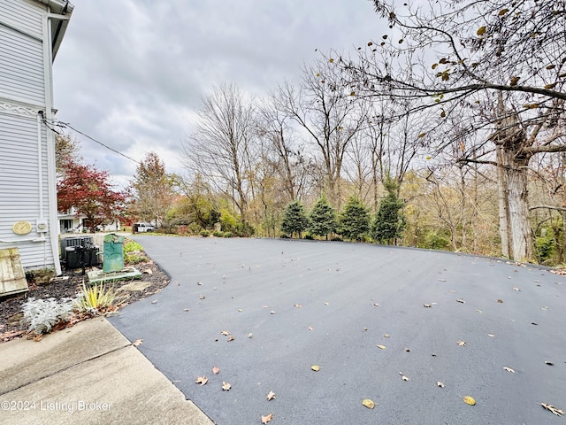 205 W Chestnut St, Leitchfield, KY 42754 - exterior space