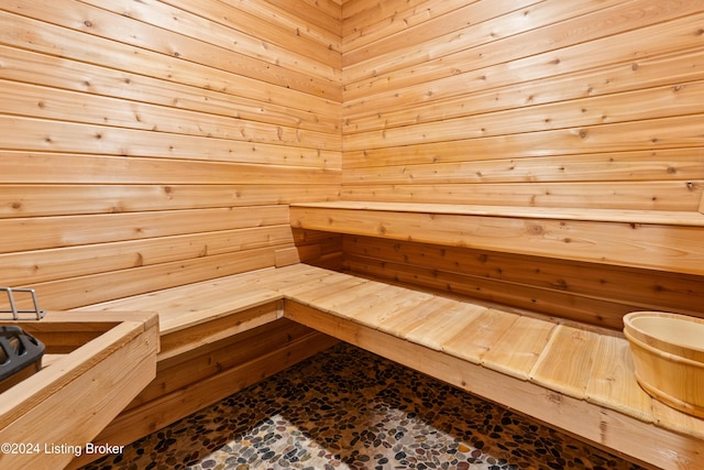 view of sauna / steam room