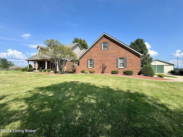 view of front of house with a front yard