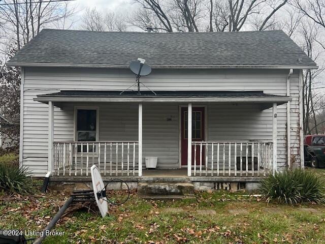 view of front of house