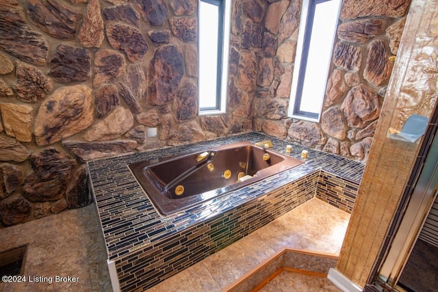 bathroom featuring a bathtub