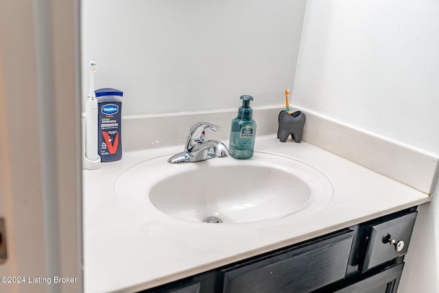 bathroom featuring sink