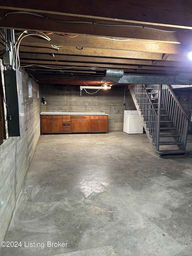 basement with washer / dryer