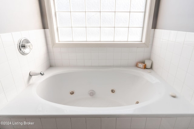 bathroom with a bathtub