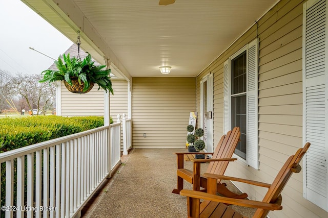 balcony with a porch