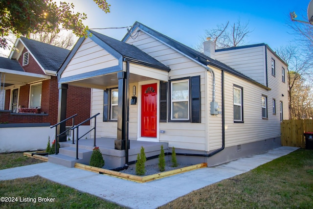 bungalow featuring covered porch