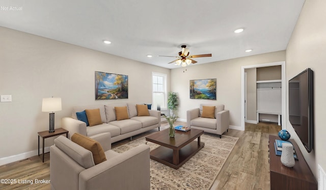 389 Williamsburg Dr, Mt Washington, KY 40047 - living area featuring baseboards, a ceiling fan, recessed lighting, and light wood-type flooring