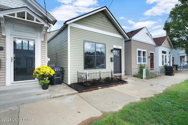 view of front of home