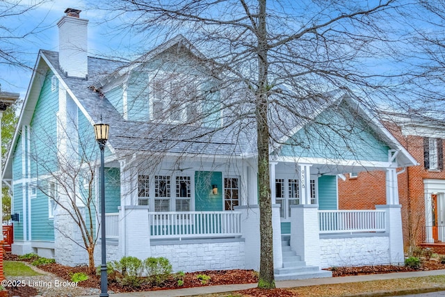 view of front facade featuring covered porch