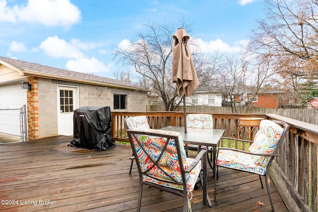 deck with grilling area