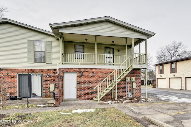 view of front of house with covered porch