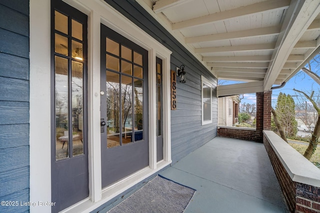 view of patio / terrace with covered porch