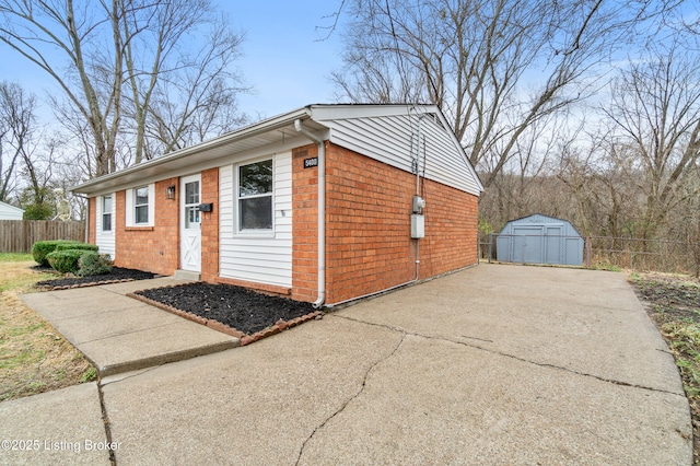 exterior space featuring an outdoor structure