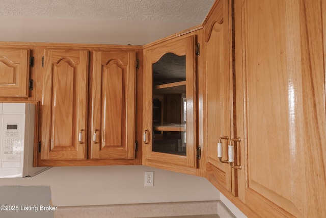 room details featuring a textured ceiling