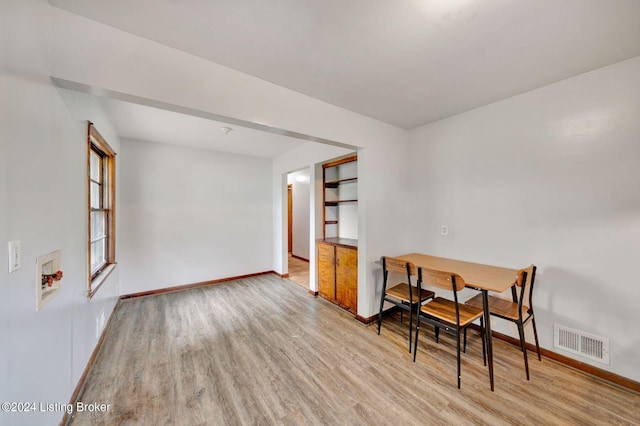 dining room featuring light wood-type flooring