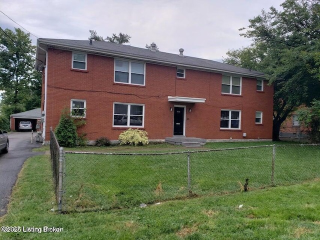 view of front of house featuring a front lawn