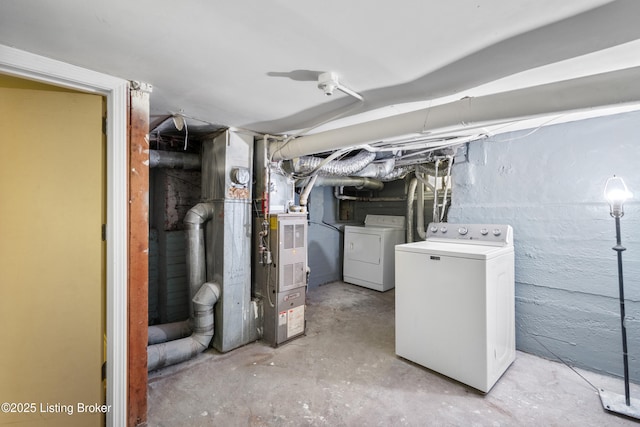 basement featuring washing machine and dryer