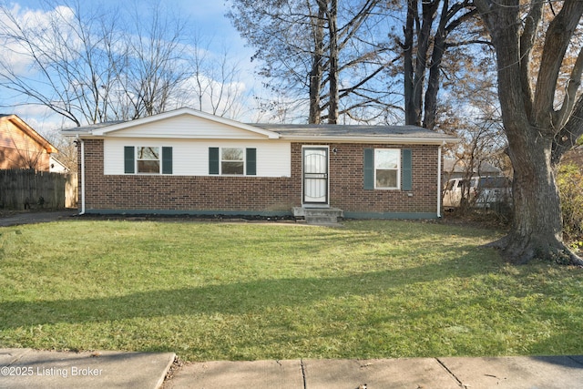 ranch-style house featuring a front lawn